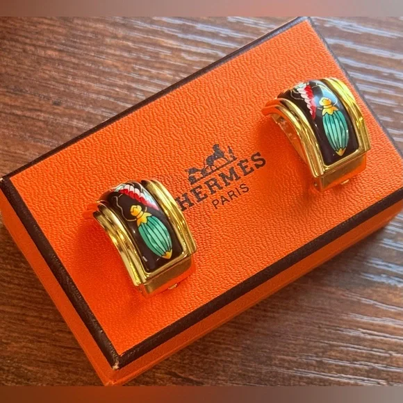 HERMES Cloisonne portrait enamel Clip on earrings w/ box - Picture 6 of 6